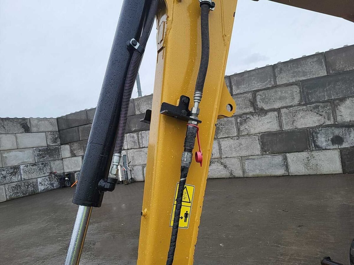 Caterpillar 305E2 Raupenmaschine – Bild 11
